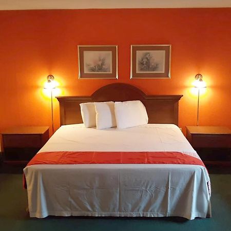 Super Value Inn Valdosta Bagian luar foto