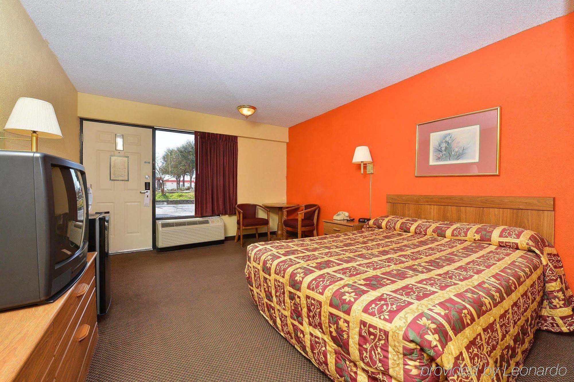 Super Value Inn Valdosta Bagian luar foto