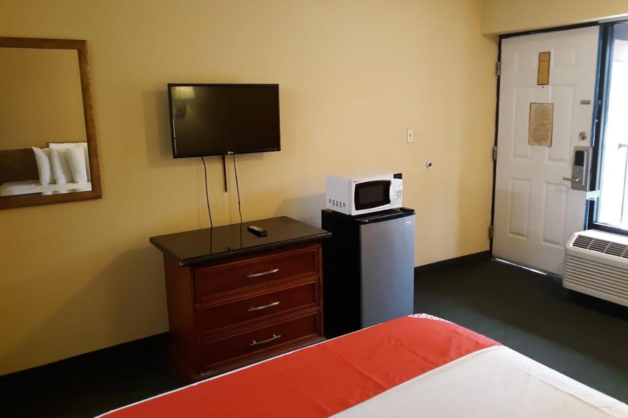 Super Value Inn Valdosta Bagian luar foto