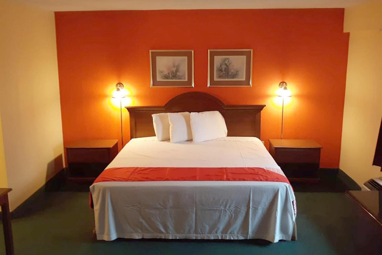 Super Value Inn Valdosta Bagian luar foto